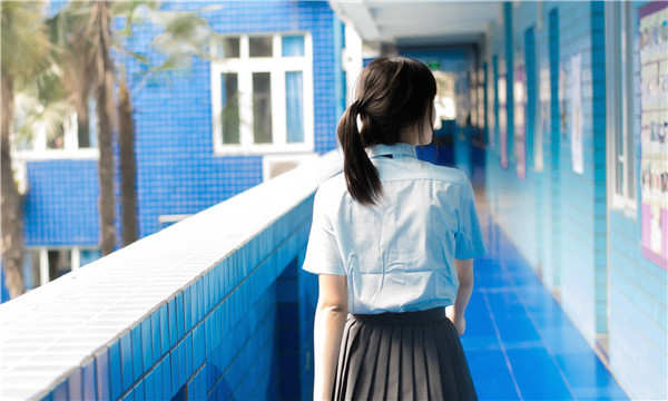 源汇如何找到一个可以帮助我生孩子的女人？
